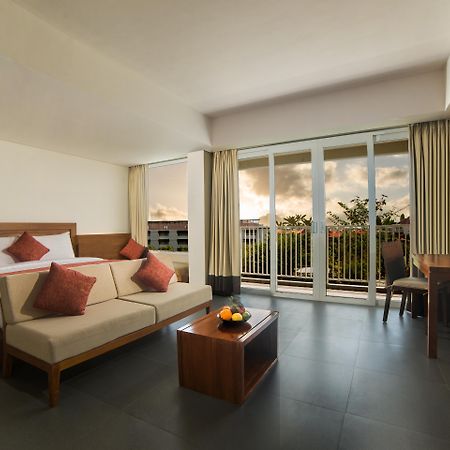 Paragon Hotel Seminyak Екстер'єр фото