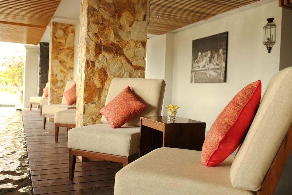 Paragon Hotel Seminyak Екстер'єр фото