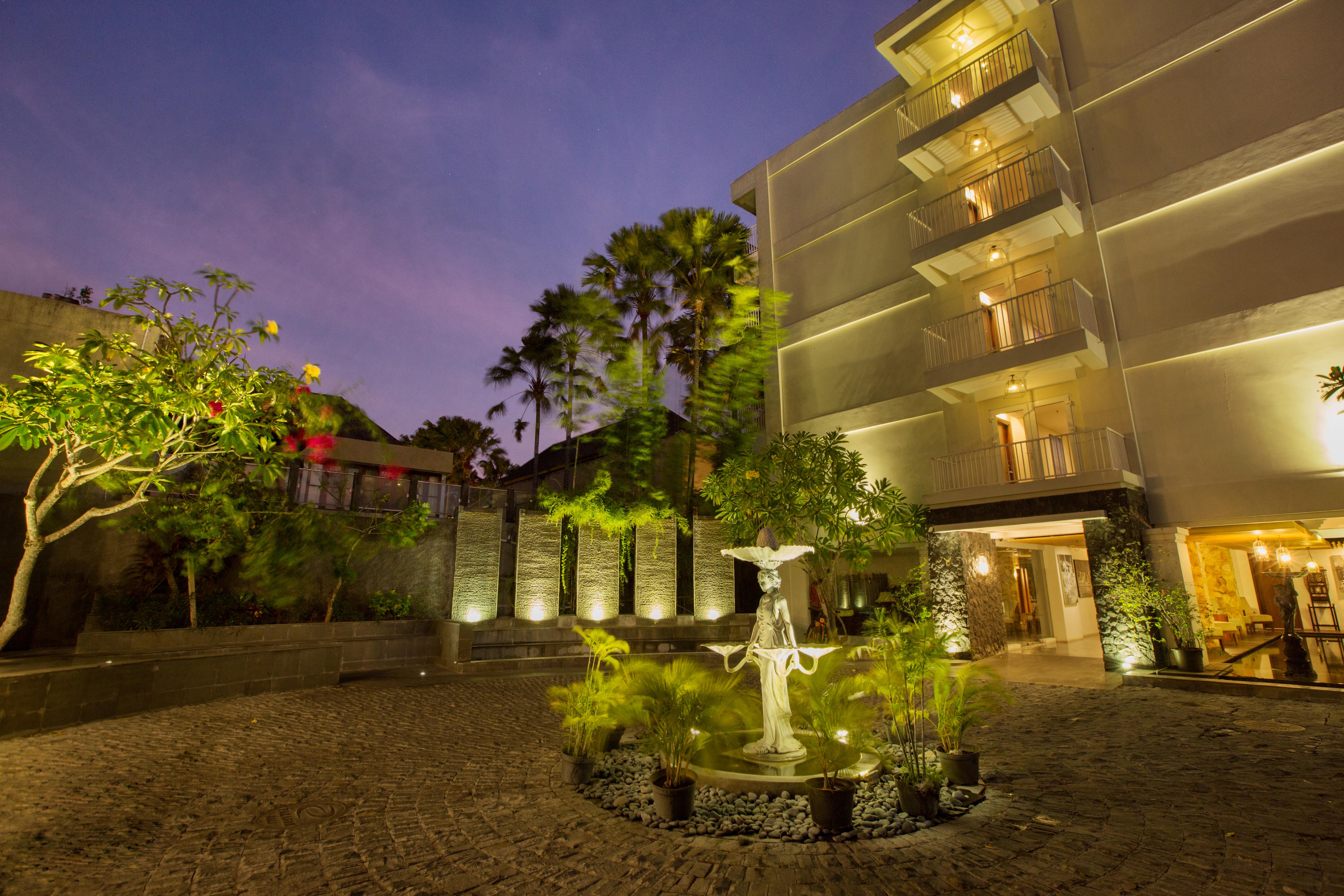 Paragon Hotel Seminyak Екстер'єр фото