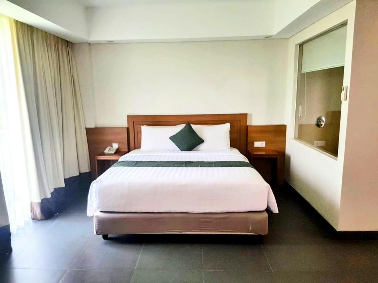 Paragon Hotel Seminyak Екстер'єр фото