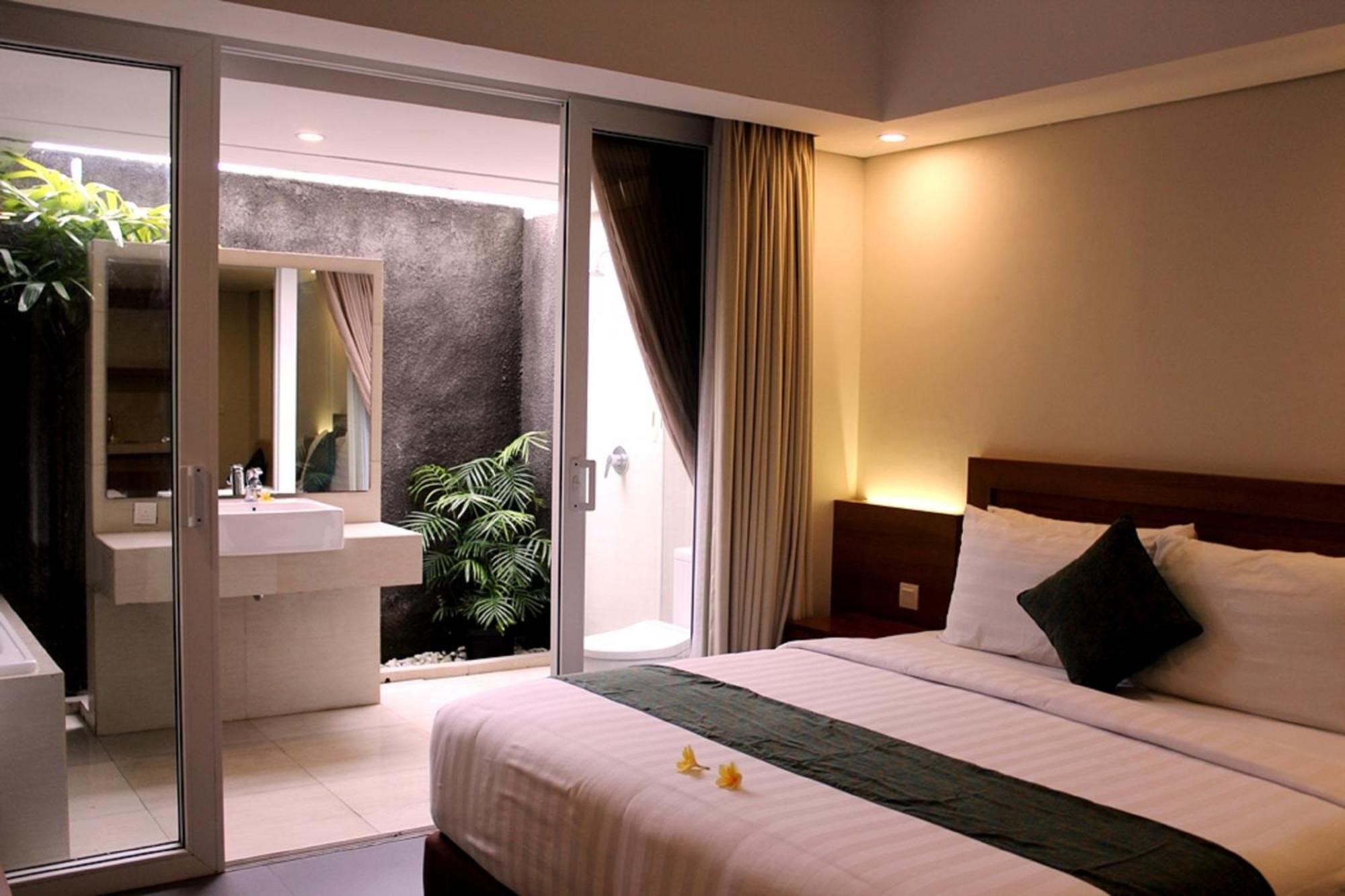 Paragon Hotel Seminyak Екстер'єр фото